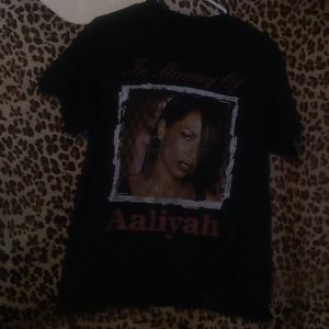 AALIYAH T-SHIRT
